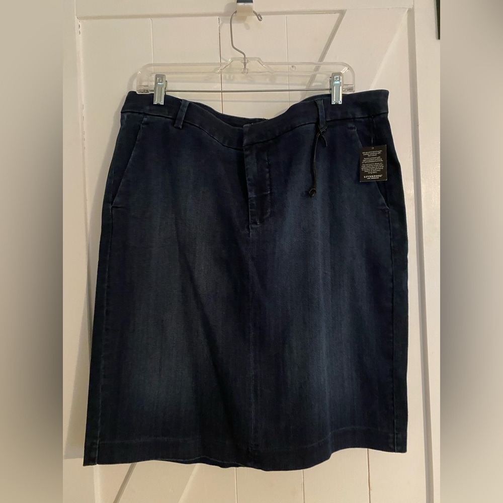 Liverpool pencil skirt